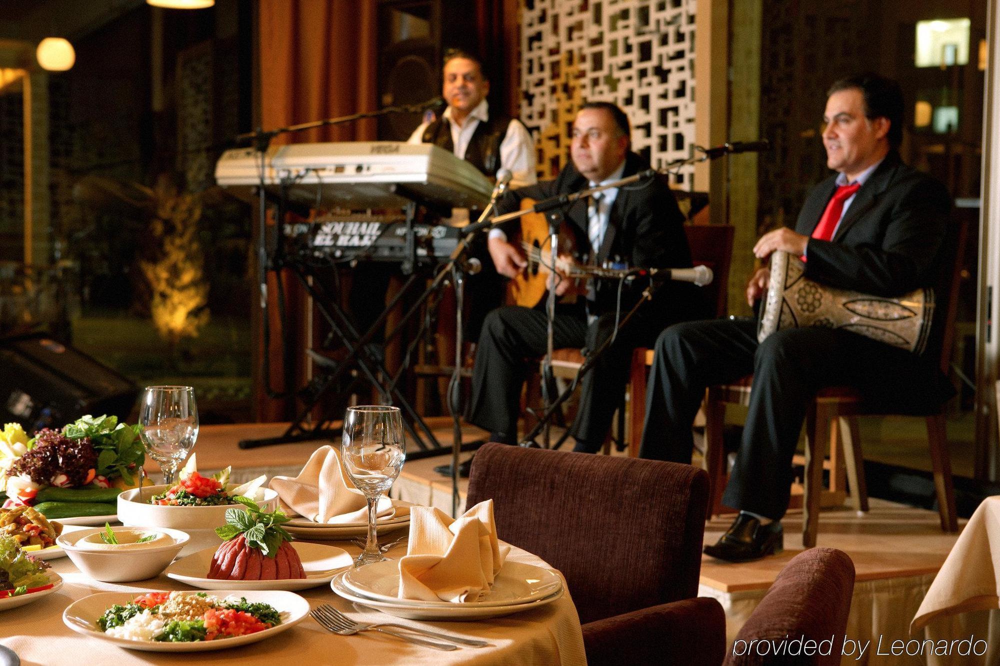 Erbil Rotana Hotel Restaurant photo